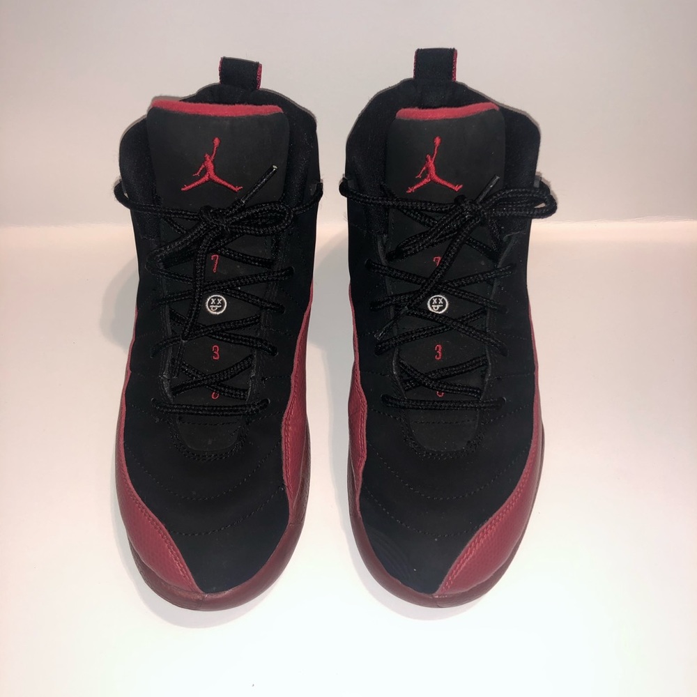 Nike air Jordan 12 flu game 2009 size 3y